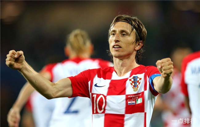 手感冰凉！浓眉未伤退半场0分还要追溯到近10年前