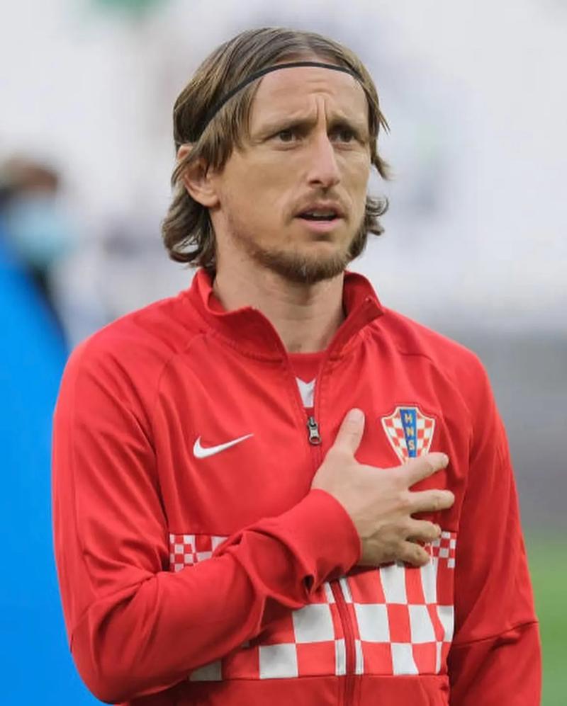 葡萄牙体育3-0布鲁日，路易斯-苏亚雷斯传射，特林康建功